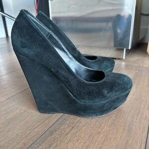 Steve Madden Black Suede Platform Wedges